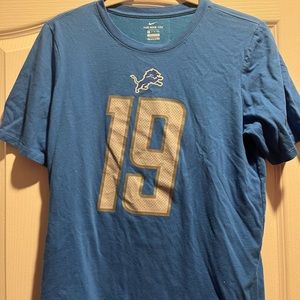 Boys xl Nike Lion’s tshirt